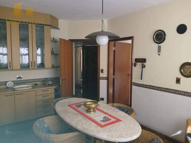Casa para Venda em São José dos Campos - 5