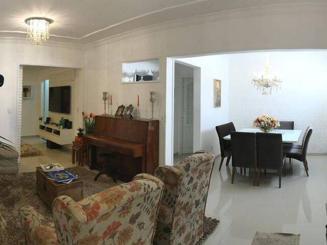 Casa para Venda em São José dos Campos - 3